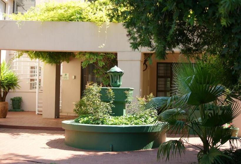 بنسيون Lakeside Guesthouse