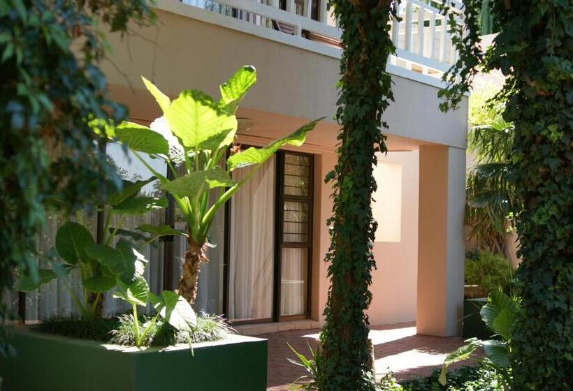 بنسيون Lakeside Guesthouse