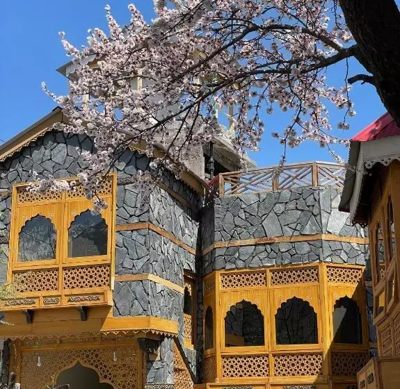 پانسیون Lavender Cottage And Guest House