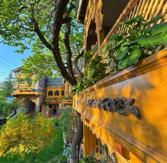 پانسیون Lavender Cottage And Guest House