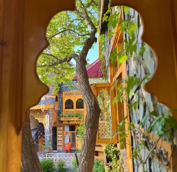 پانسیون Lavender Cottage And Guest House