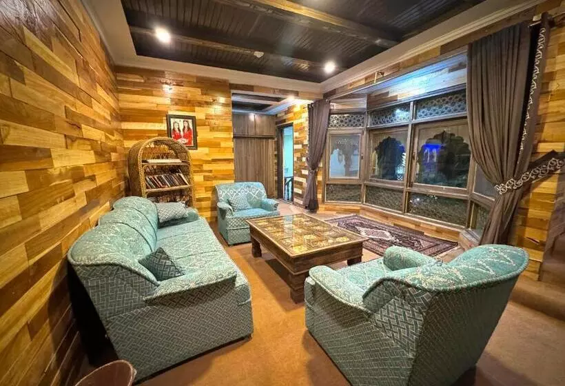 پانسیون Lavender Cottage And Guest House