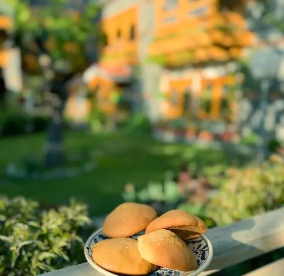پانسیون Lavender Cottage And Guest House