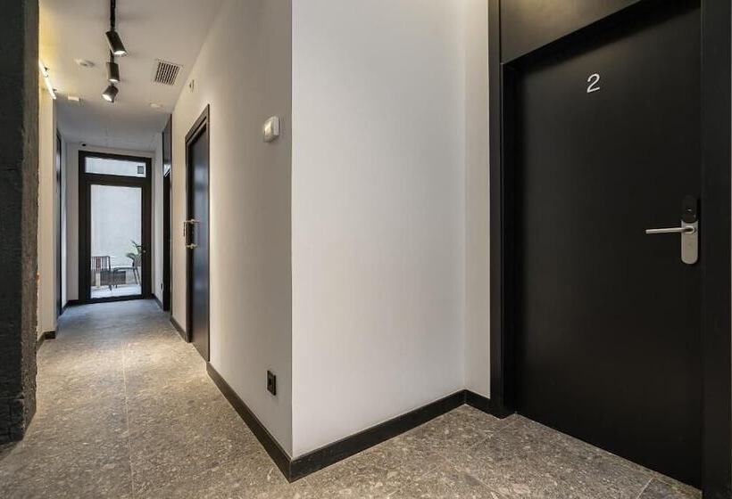 پانسیون Style Suites By Olala Homes