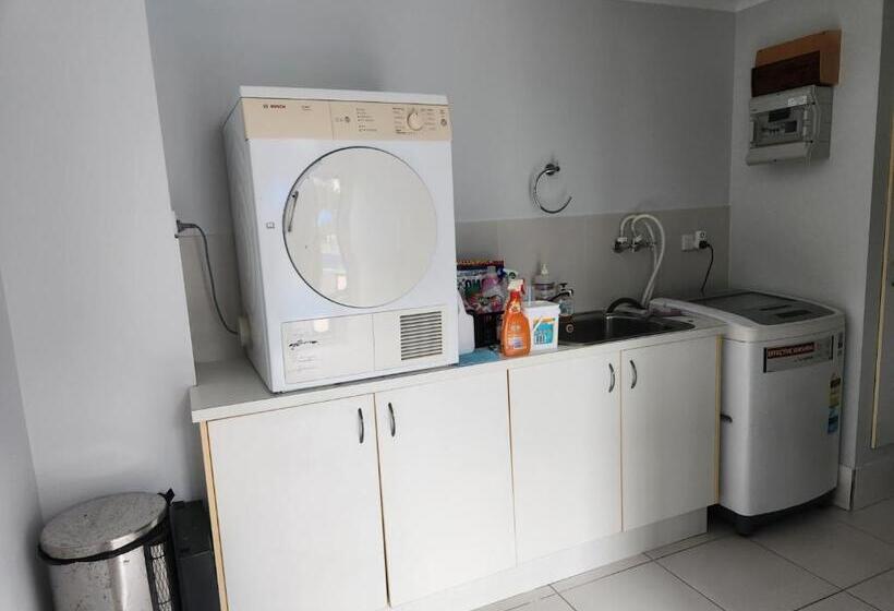 Пансион Sundowners