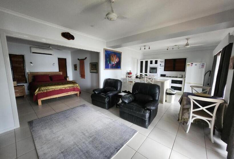 Пансион Sundowners