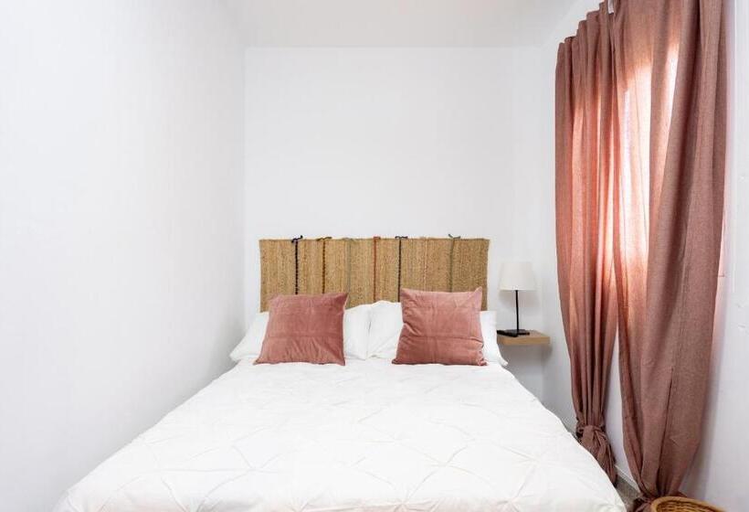 پانسیون Eden Rentals 101 Surfy Stylish Bed&coffee Room