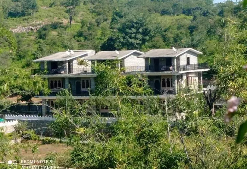 Sada Nira Resort ,kumbhalgarh Rajasthan