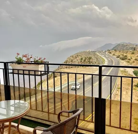 فندق كوخ الضباب النماص