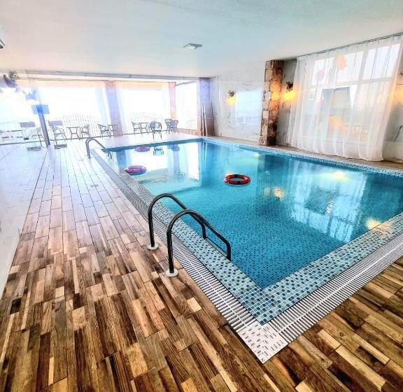 فندق كوخ الضباب النماص