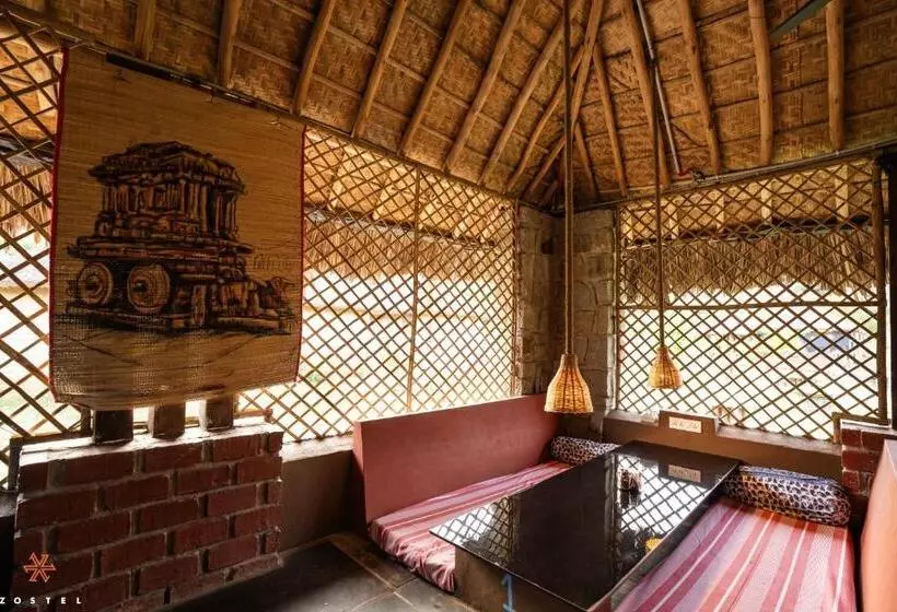 Retkeilymaja Zostel Hampi