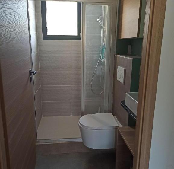 تختخواب و صبحانه Chambre Au Coeur Des Vignes