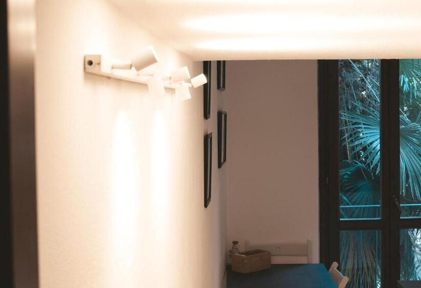 تختخواب و صبحانه Civico 100