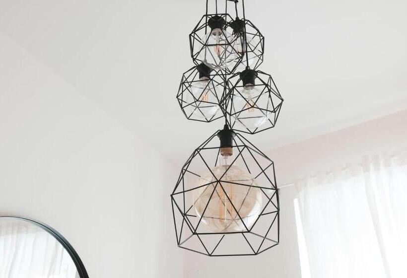 تختخواب و صبحانه Civico 100