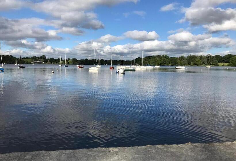 مبيت وإفطار La Grimaudière