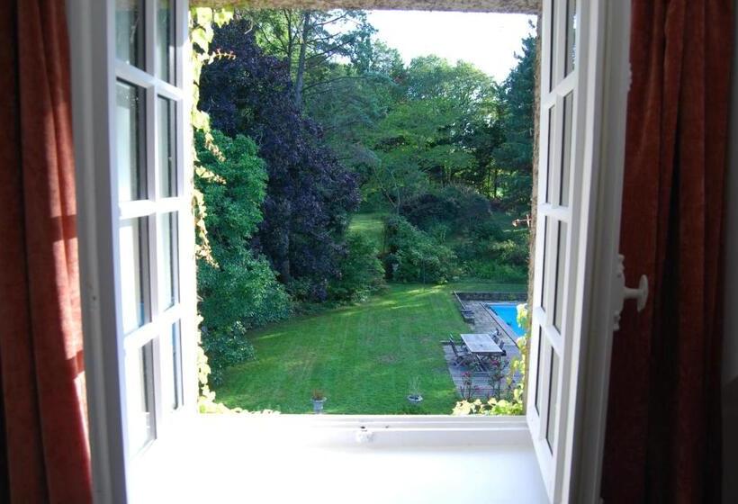 مبيت وإفطار La Grimaudière