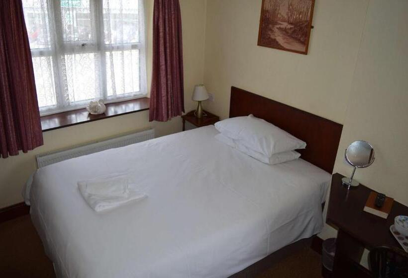 ベッドアンドブレックファースト Oak House