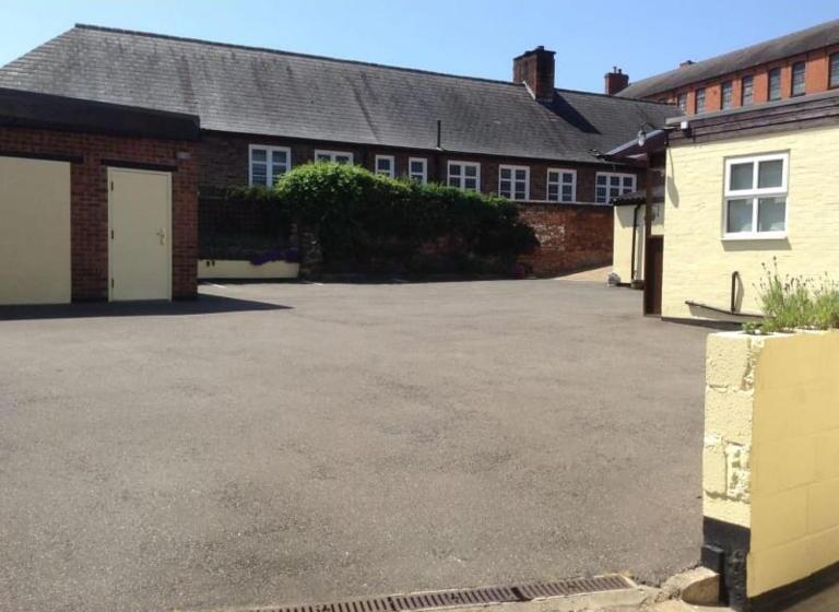 ベッドアンドブレックファースト Oak House