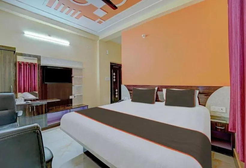 Super Collection O Siddhi Vinayak Hotel & Banquets