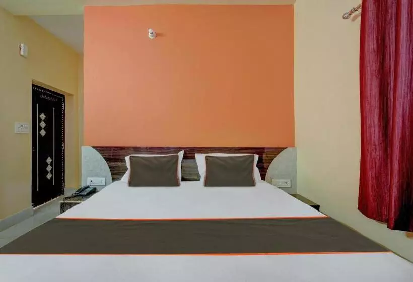 Super Collection O Siddhi Vinayak Hotel & Banquets