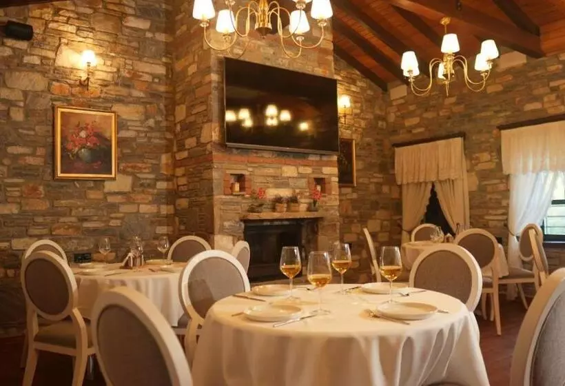 Hotelli Domatia Stone