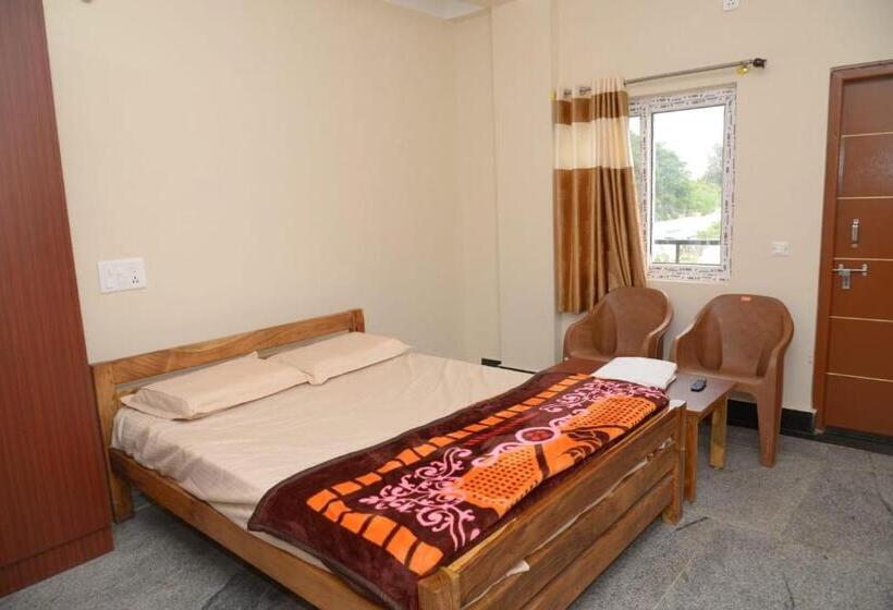 בית מלון כפרי Mylaar Comforts