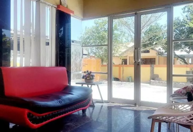 ホテル Sasando Residence Kupang