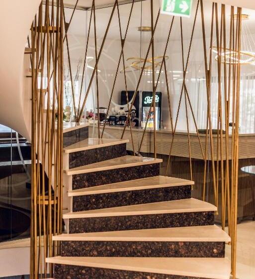 هتل Villa Galleria