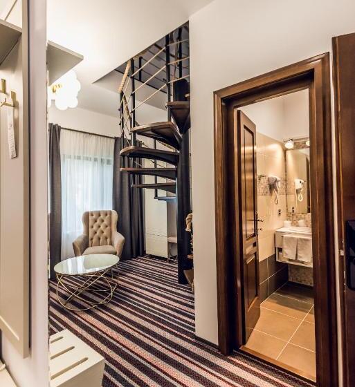 هتل Villa Galleria