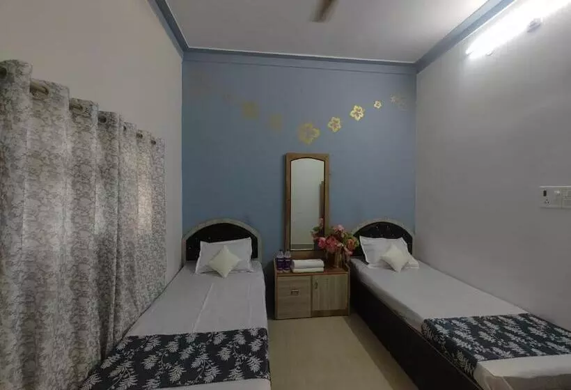 ホテル Vip Guest House Bodhgaya