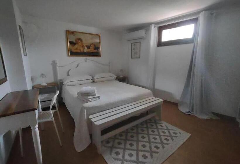 بنسيون Camera Sole