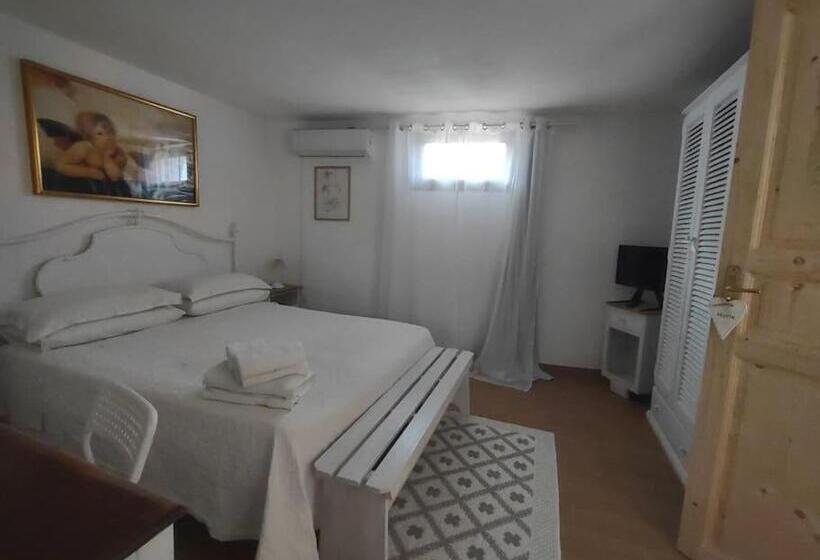 بنسيون Camera Sole