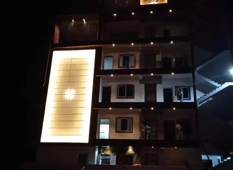 Majatalo Dhruva Service Apartment