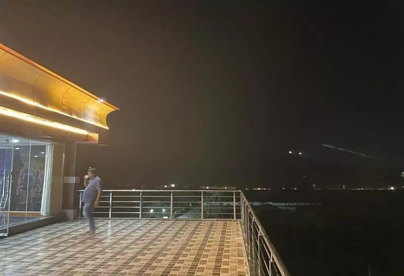 Majatalo Dhruva Service Apartment