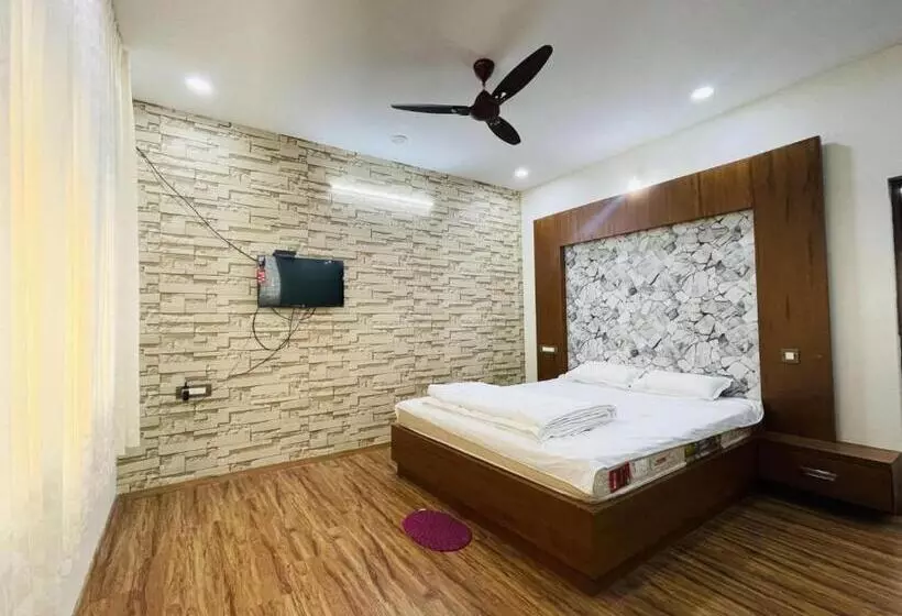 Majatalo Dhruva Service Apartment