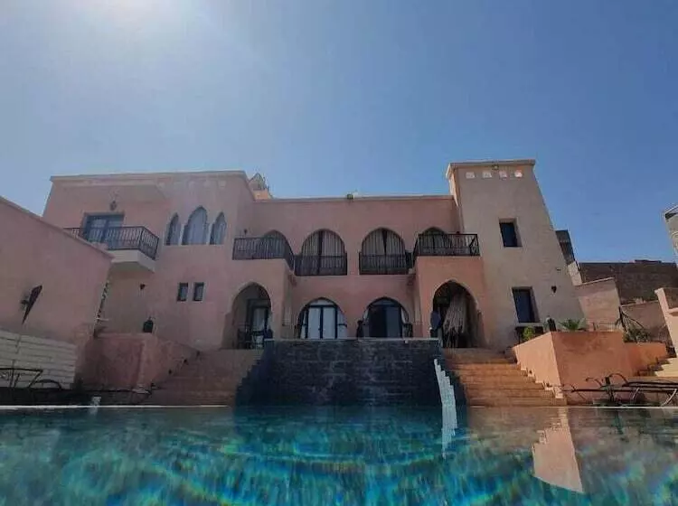 پانسیون Riad Timskrine