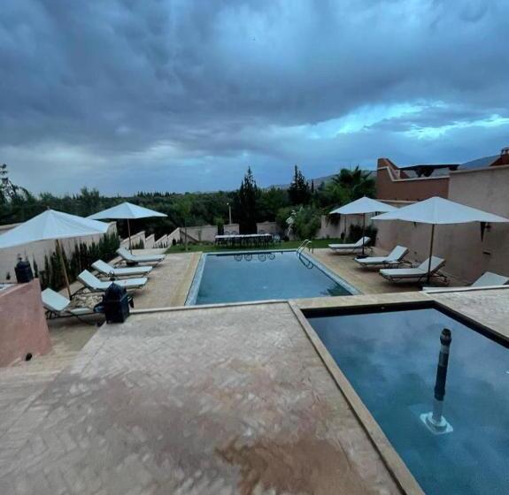 پانسیون Riad Timskrine