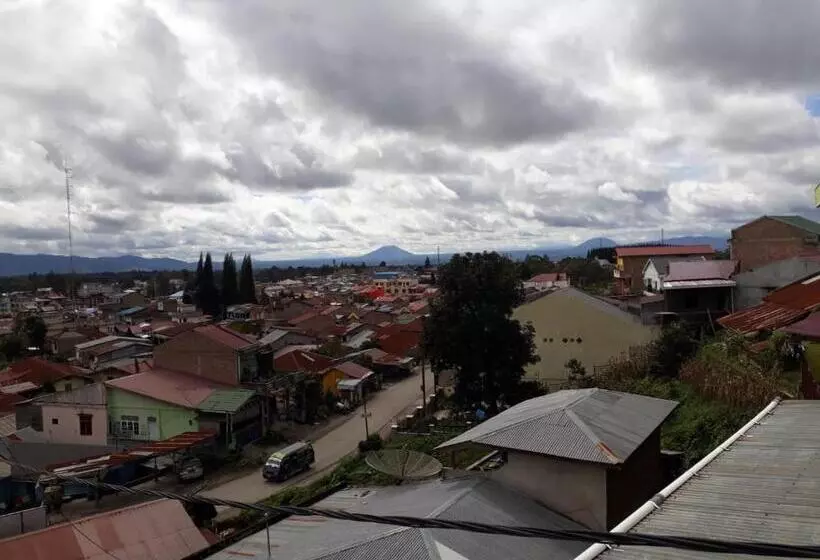 Majatalo Ron S Guest House Berastagi Backpacker Rooms