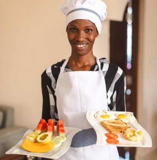 ペンション Shivo Guest House