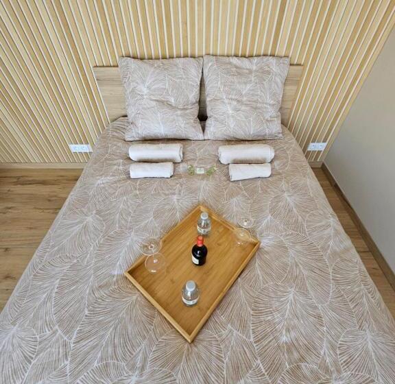 פנסיון The Pool House