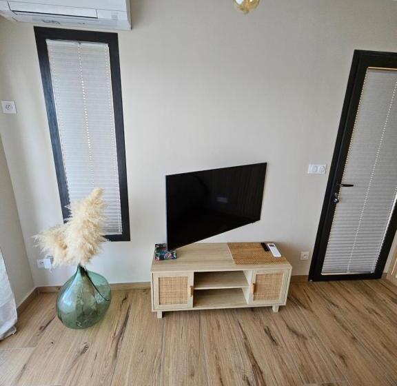 פנסיון The Pool House