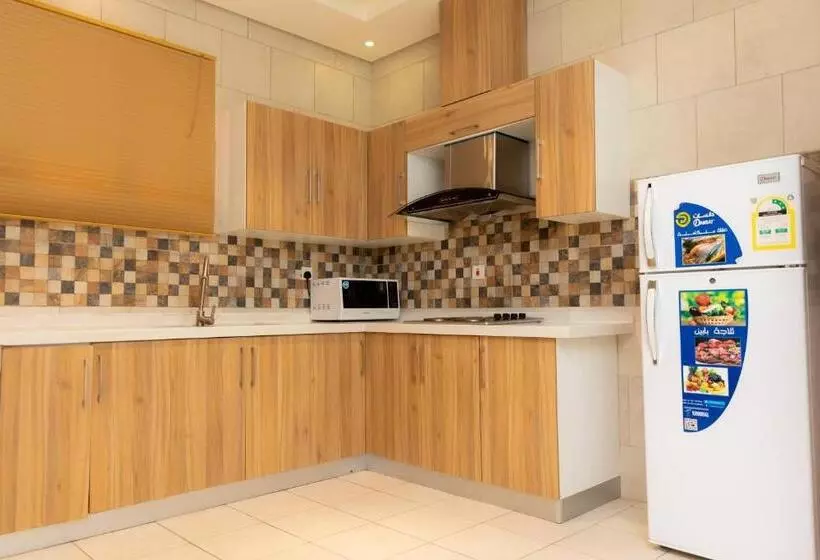 أيام للشقق المخدومة