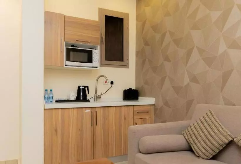 أيام للشقق المخدومة