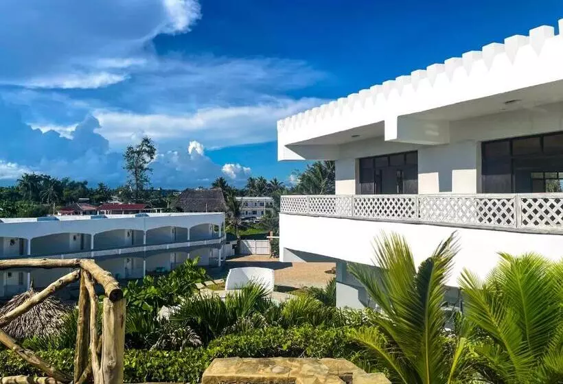 Ahg Lion Beach Resort