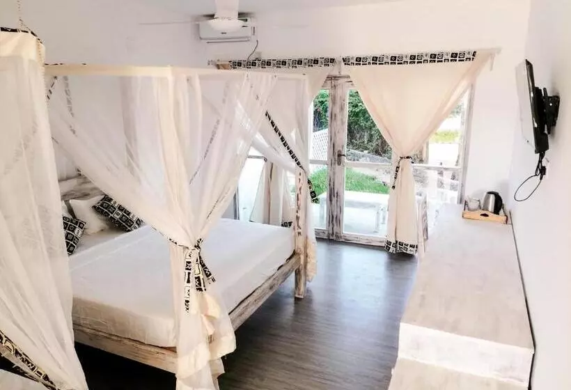 Ahg Lion Beach Resort