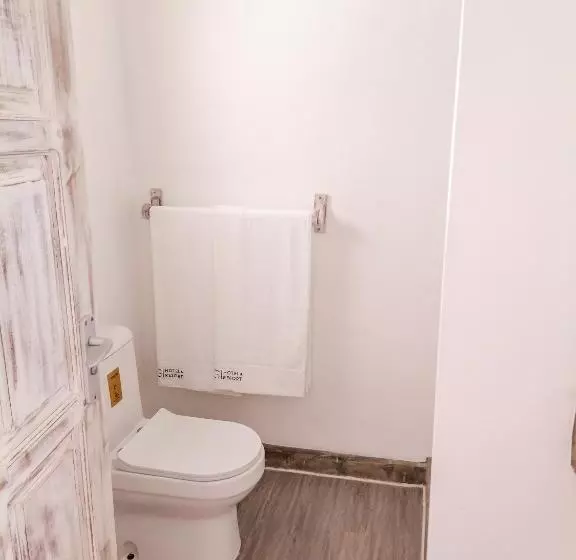 Ahg Lion Beach Resort