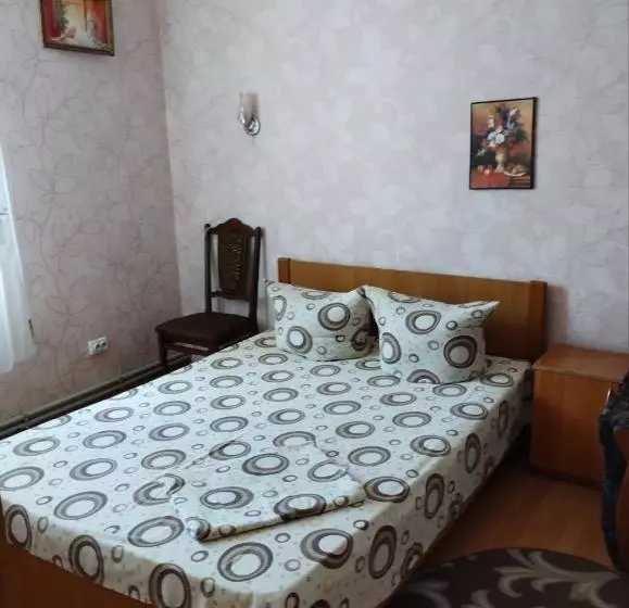 Retkeilymaja готель стефанія