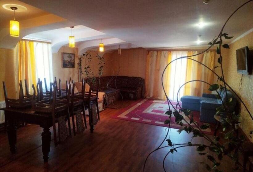 Alberg готель стефанія