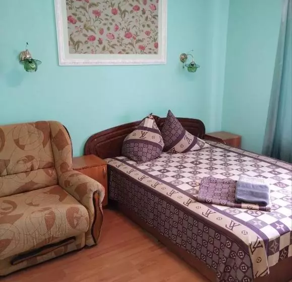 Retkeilymaja готель стефанія