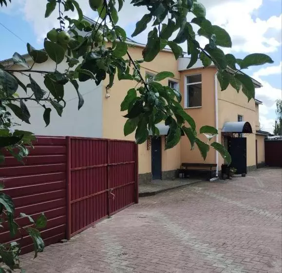 Retkeilymaja готель стефанія